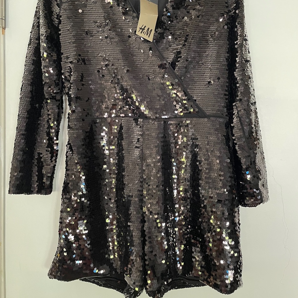 BRAND NEW H&M BLACK SEQUIN ROMPER LADIES SIZE 10